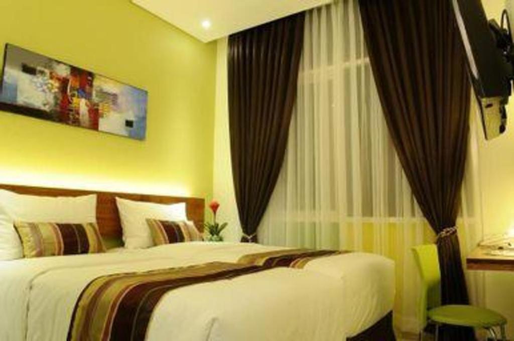 Biz Boulevard Hotel Manado Eksteriør bilde