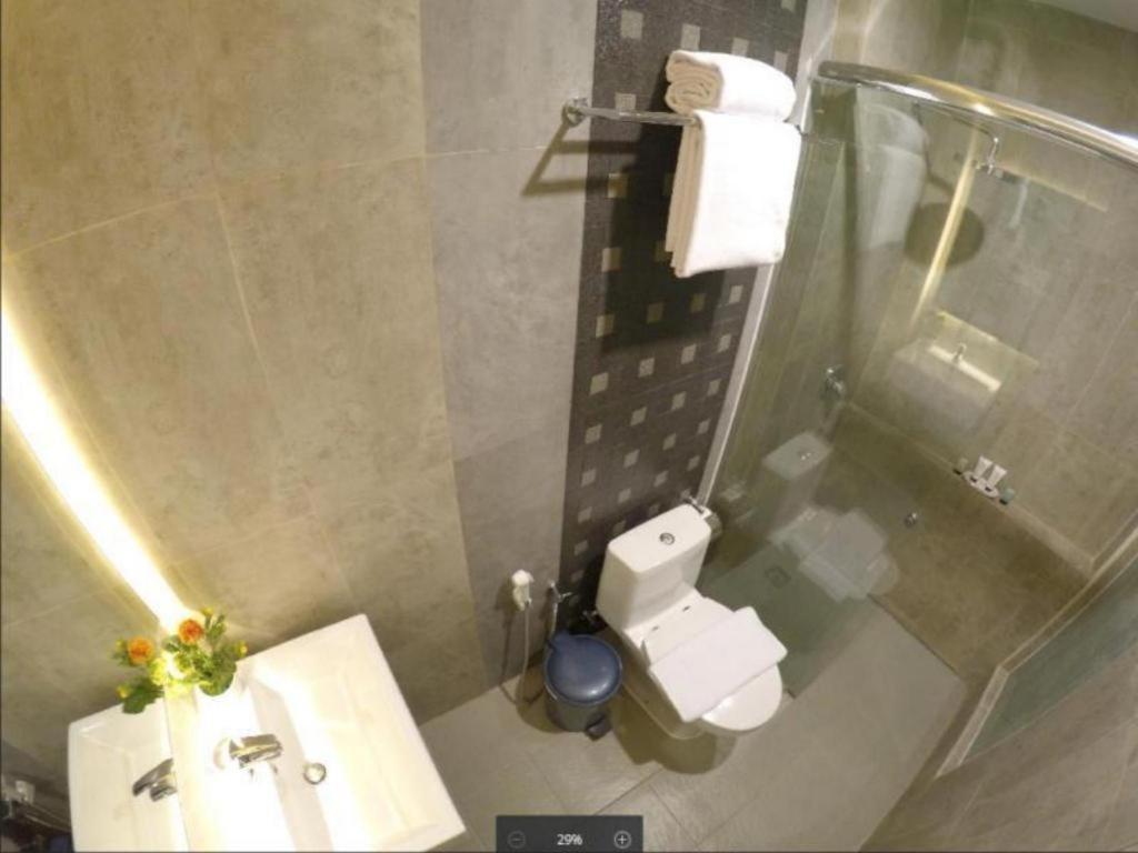 Biz Boulevard Hotel Manado Eksteriør bilde