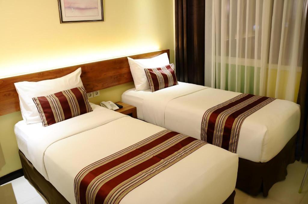 Biz Boulevard Hotel Manado Eksteriør bilde